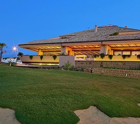 Valle Romano Golf Resort 埃斯特波纳 外观 照片