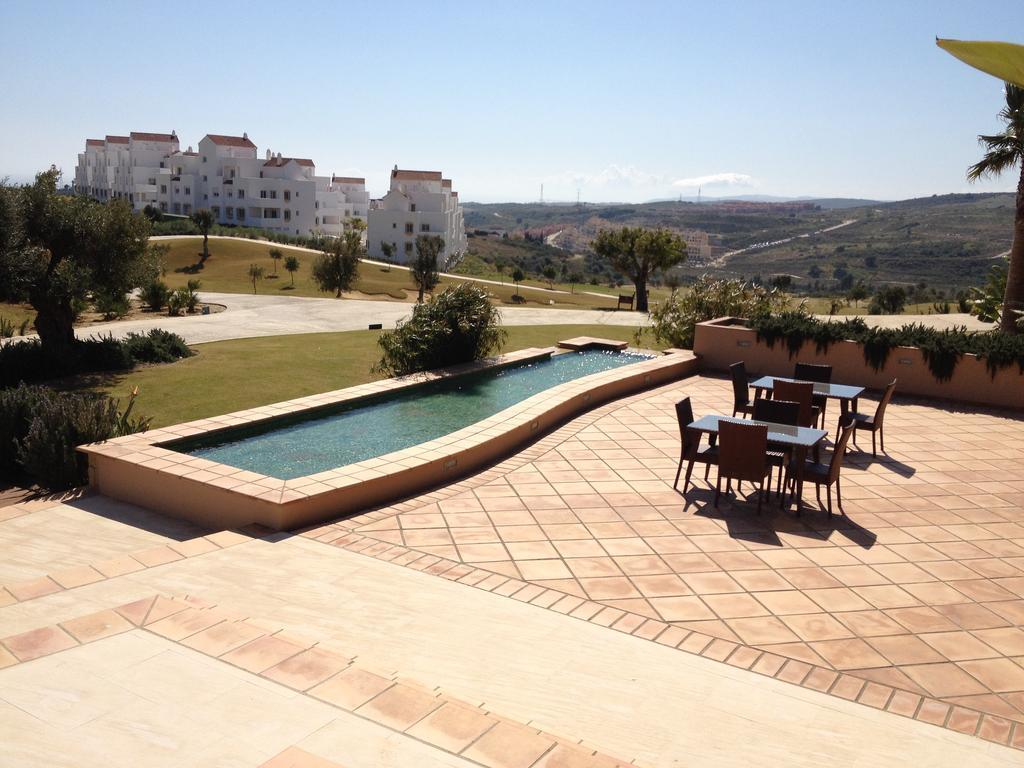 Valle Romano Golf Resort 埃斯特波纳 外观 照片